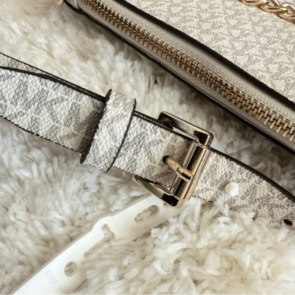 Michael Kors Pouch Belt w/Attachable Gold Chain New Designer - Picture 4 of 8